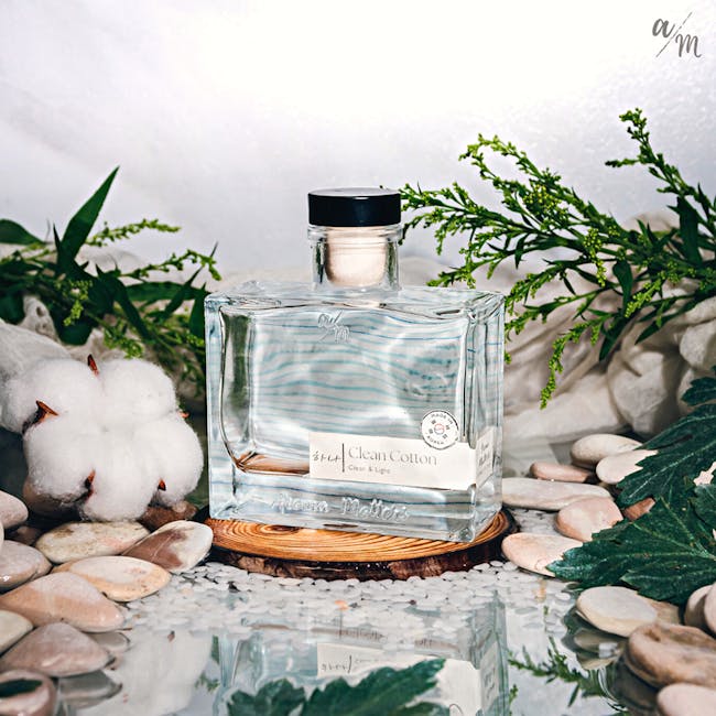 Aroma Matters Reed Diffuser - Clean Cotton (2 Sizes) - 4 - Glass perfume bottle, "Clean Cotton" scent, "Clean & Light"