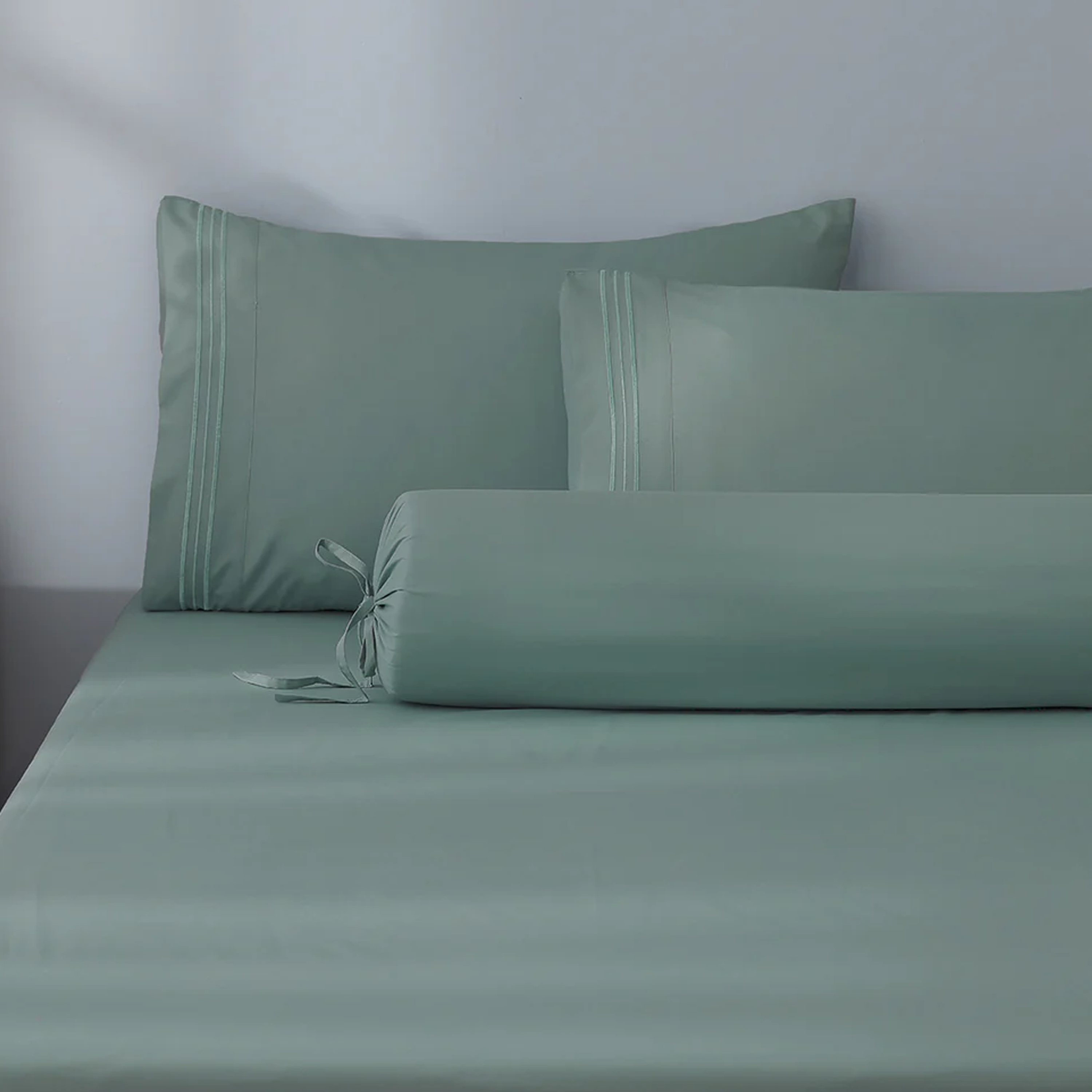 Robinsons Silky Soft Embroidered Microfibre Fitted Sheet Set Core Collection - Botanic Green (4 Sizes)