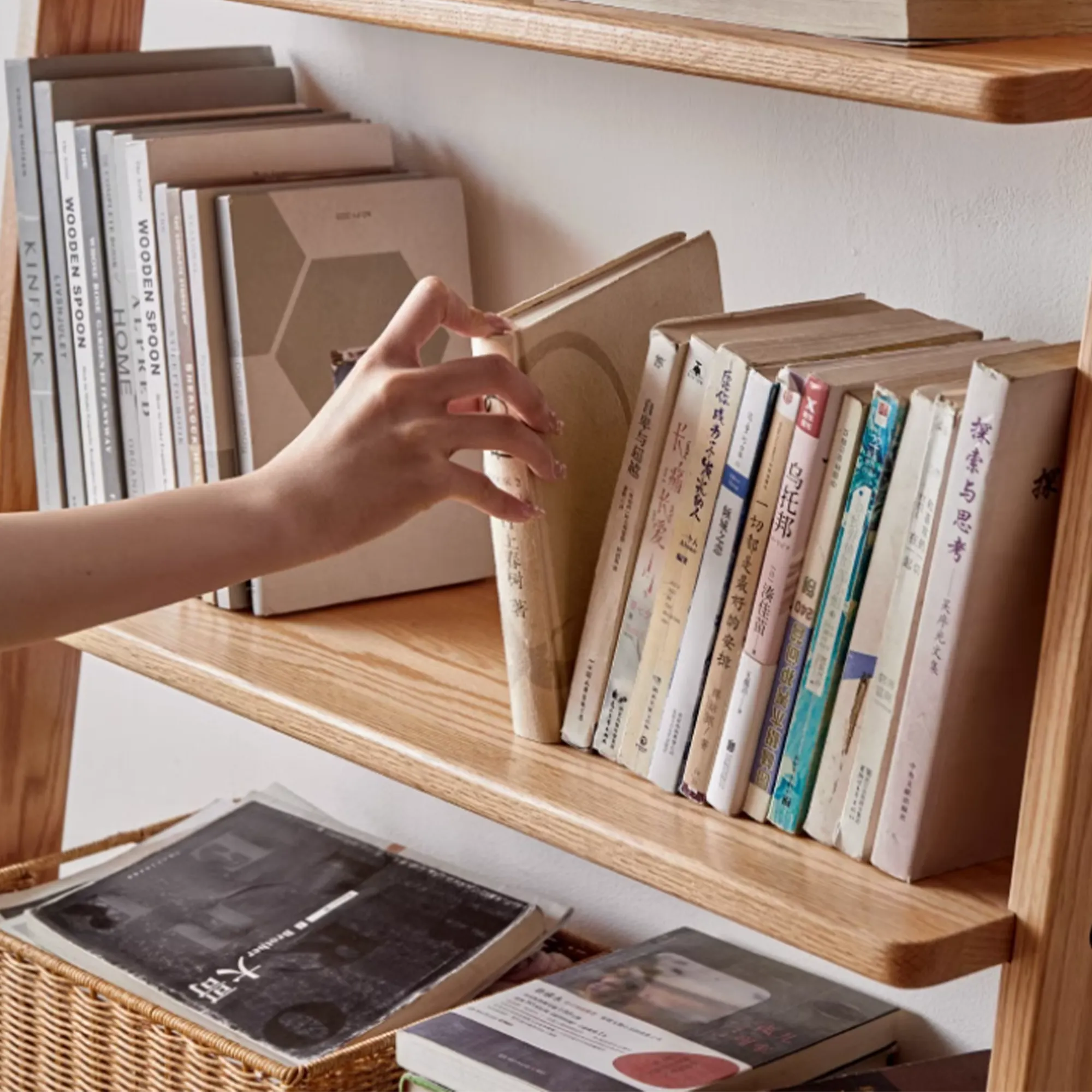 Hibana Leaning Display Bookshelf 0.8m - Walnut - 9