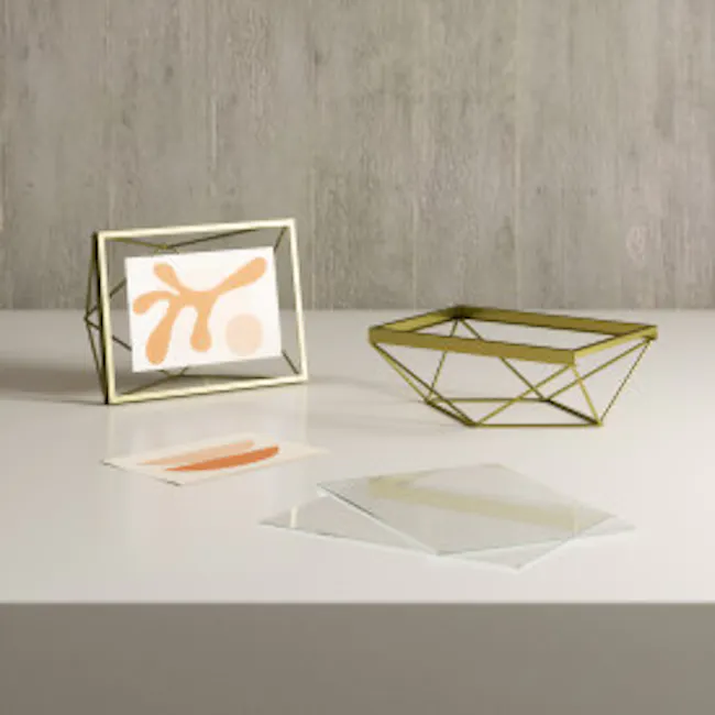 Prisma Photo Display 4 x 6 - Brass - 10