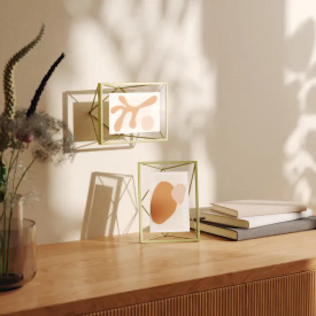 Prisma Photo Display 4 x 6 - Brass - 16