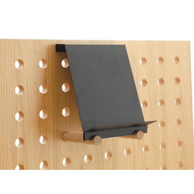 Peggie Easel with 2 Pegs - Black - 1
