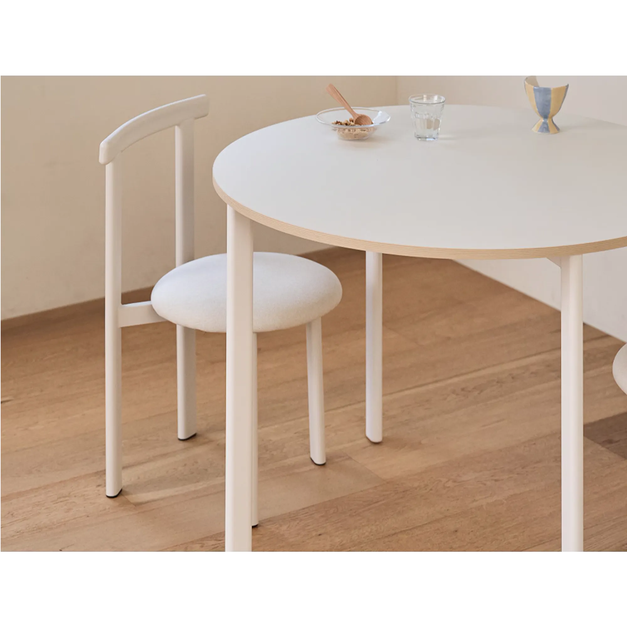 Kira Round Dining Table 1m - Warm White - 10