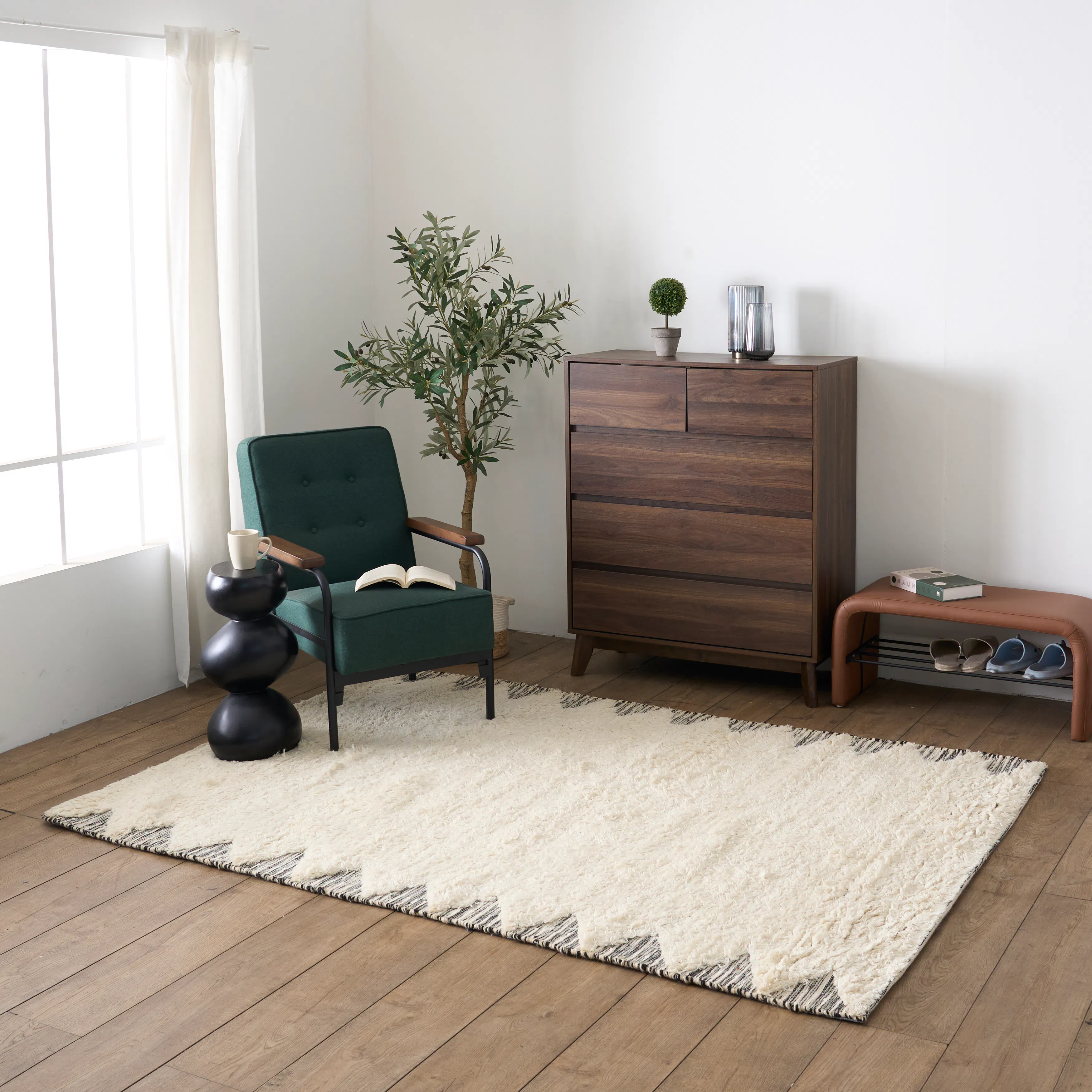 Lievin Low Pile Rug - 2.3m x 1.6m - 9