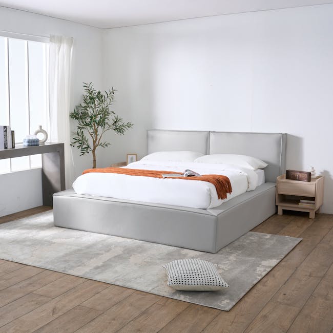 Maine Storage King Bed - Light Grey (Pet Friendly) - 3