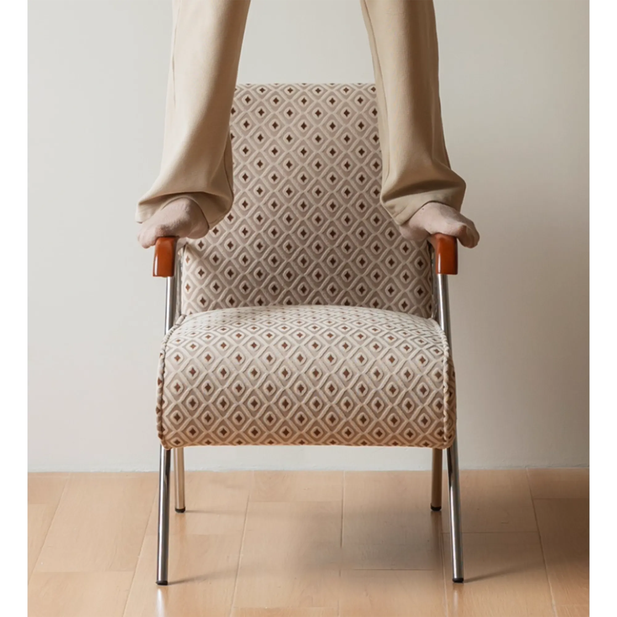 Scoti Lounge Chair - 10