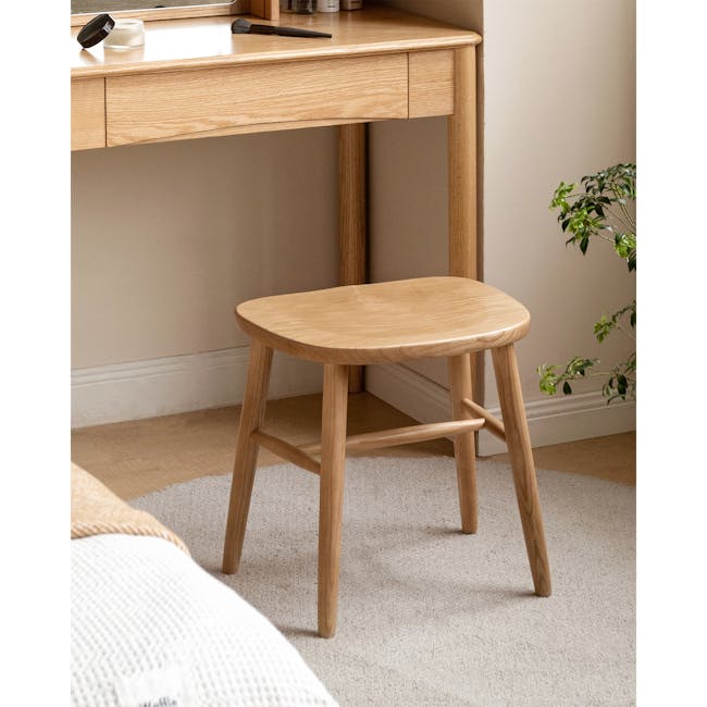 Pete Stool - Oak - 7 - Wooden desk, beige carpet, wooden stool, minimalist design, natural wood finish, light wooden