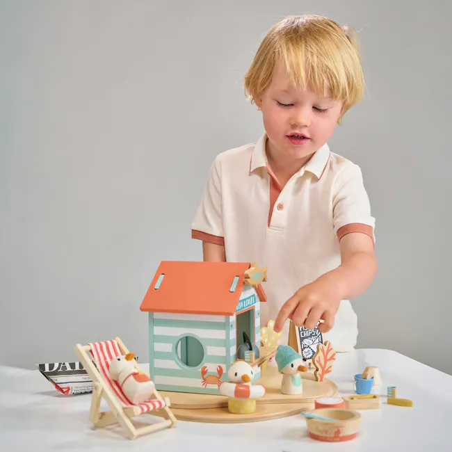 Tender Leaf Merrywood Tales Sandy's Beach Hut Playset - 5