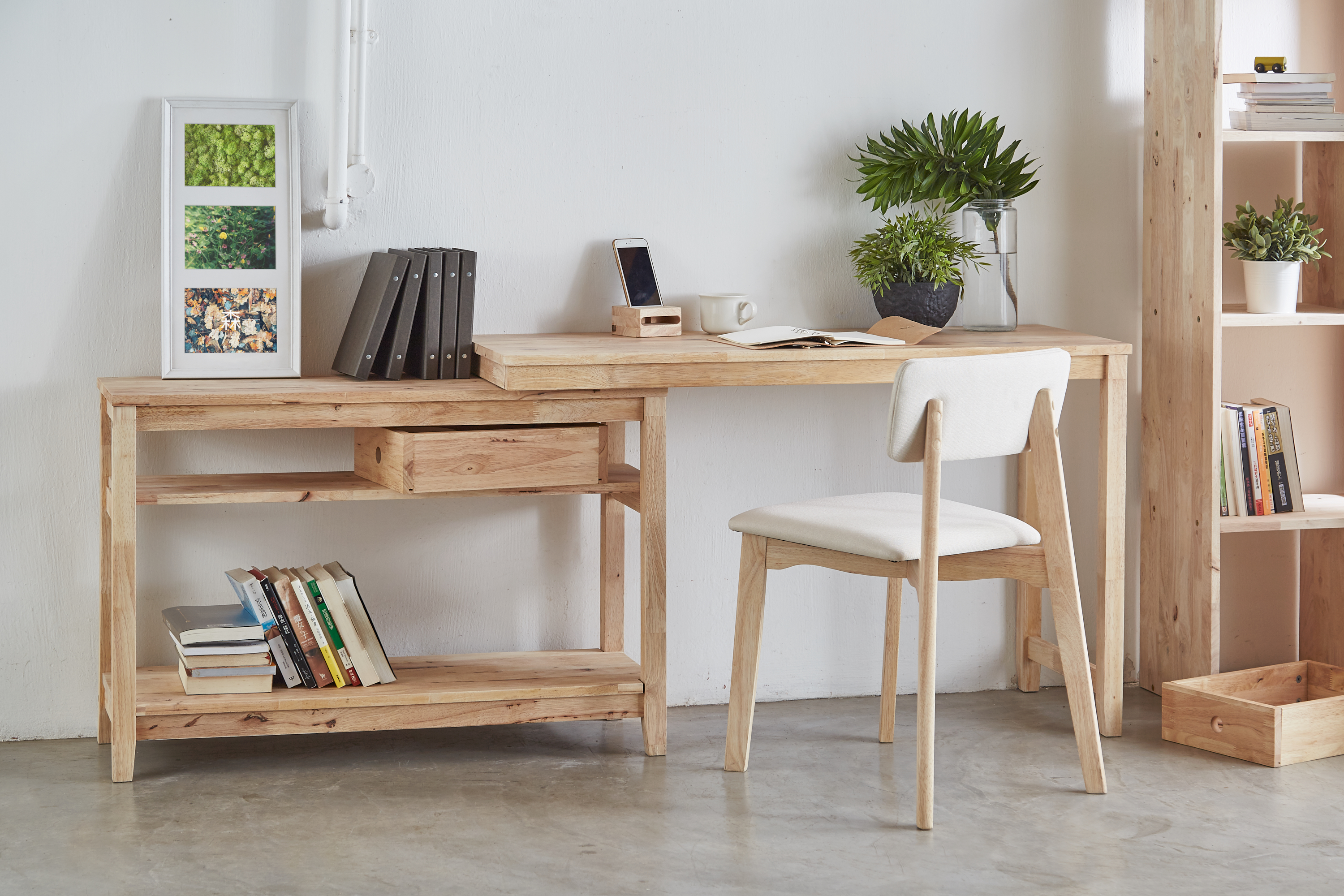 adjustable writing table