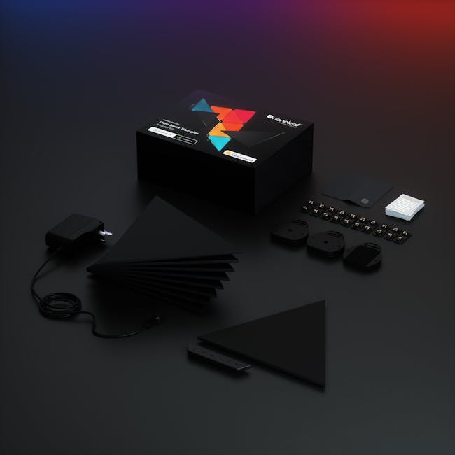 Nanoleaf Shapes Ultra Black Triangles Smarter Kit (9 Panels) - 5