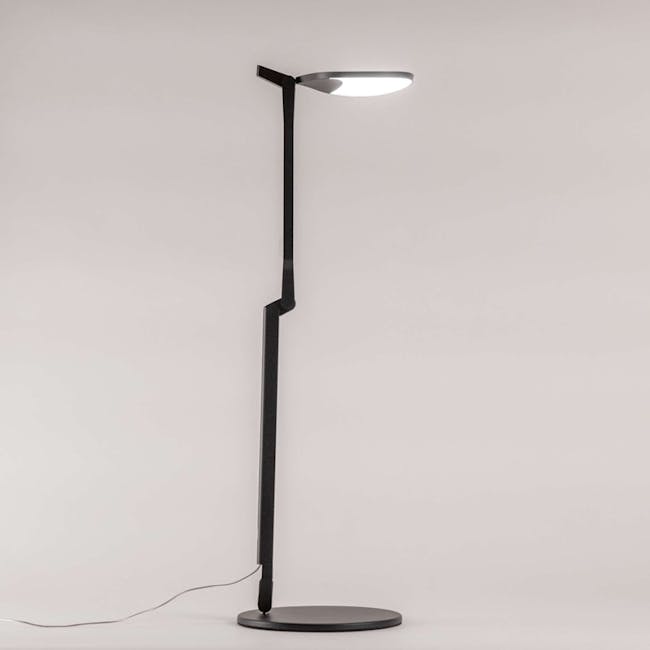 Koncept SPLITTY REACH PRO LED Desk Lamp - Black - 3