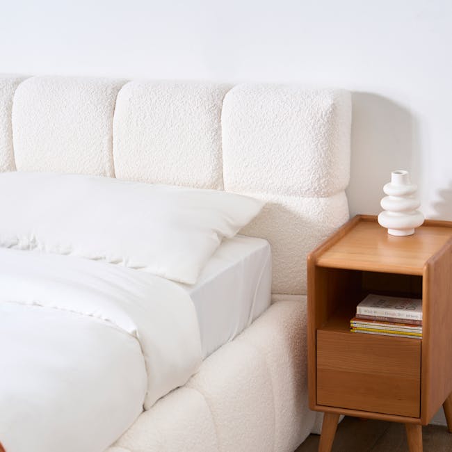 Aubrielle Storage Queen Bed - White Boucle - 6