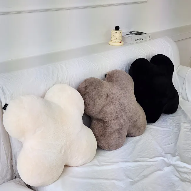 Clover Cushion - Grey - 2