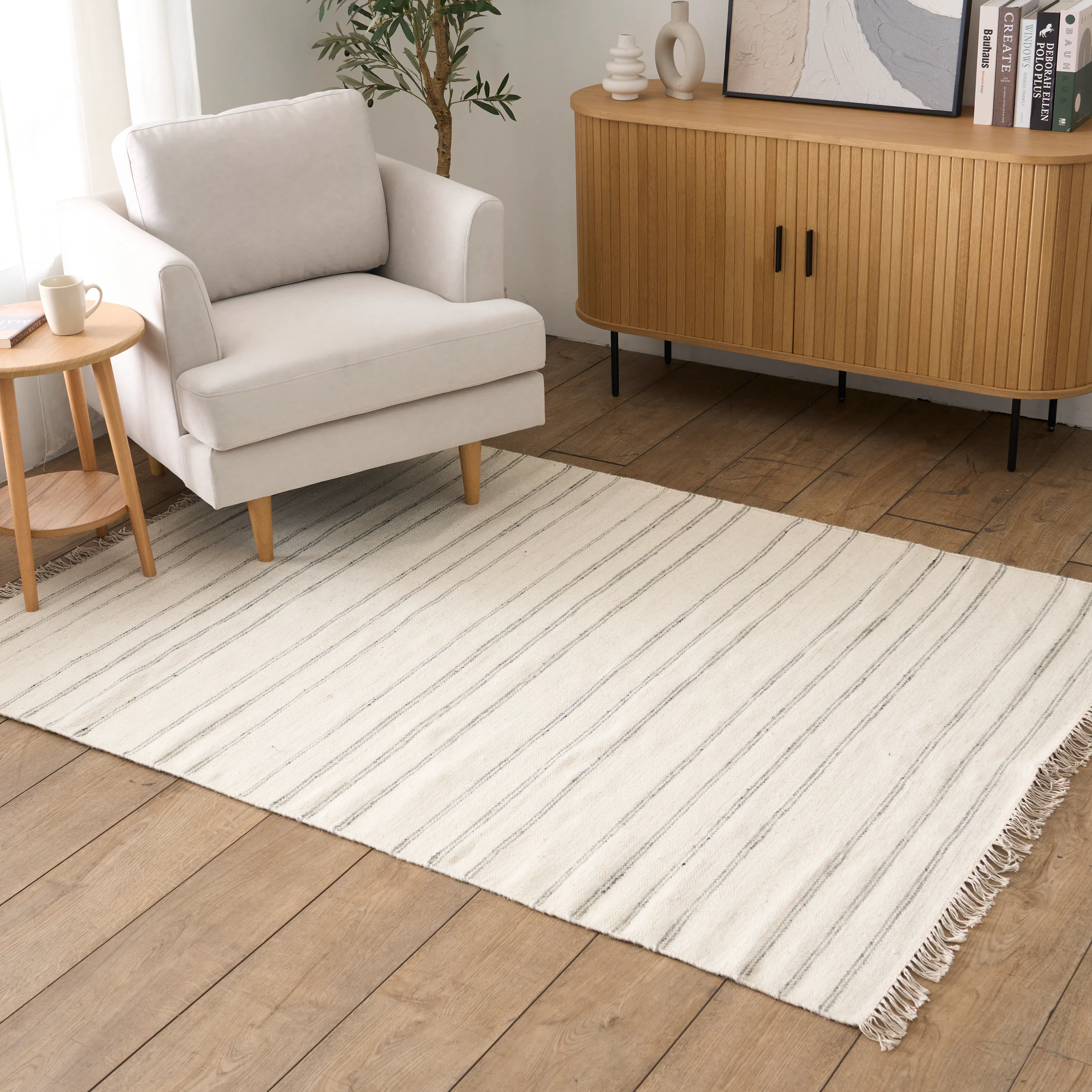Bruck Low Pile Rug - 2m x 1.5m - 9