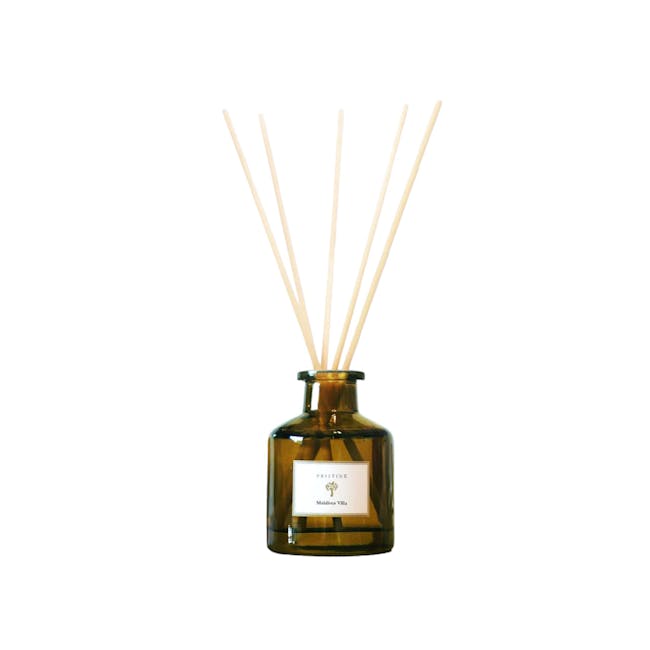 Pristine Aroma Reed Diffuser Hotel Scent - Maldives Villa (2 Sizes) - 4 - Glass bottle, wooden sticks, Pristine label