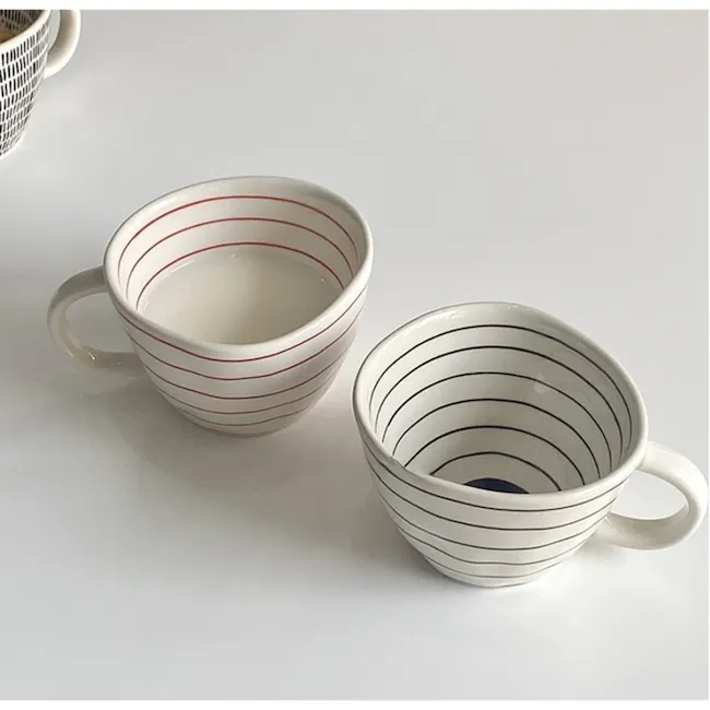 Distort Mug - Black Lines - 4