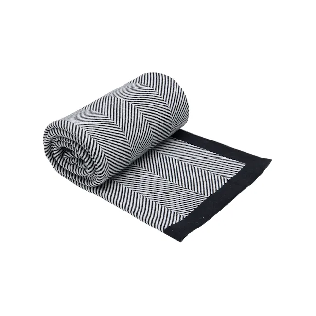 Nisso Throw Blanket - Black - 2