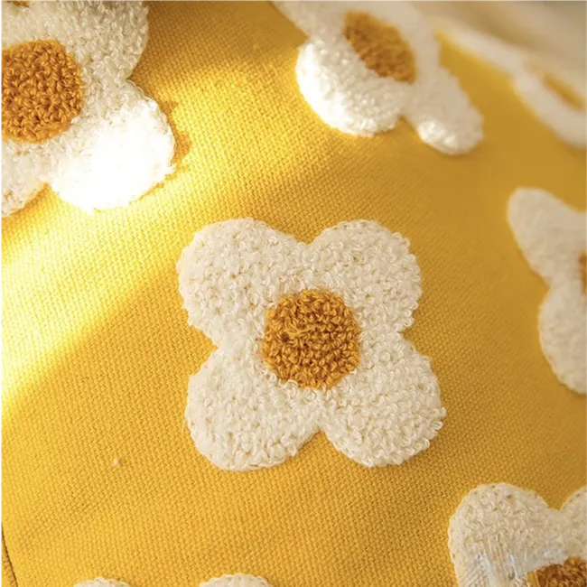 Daisy Cushion Cover - Ivory - 3