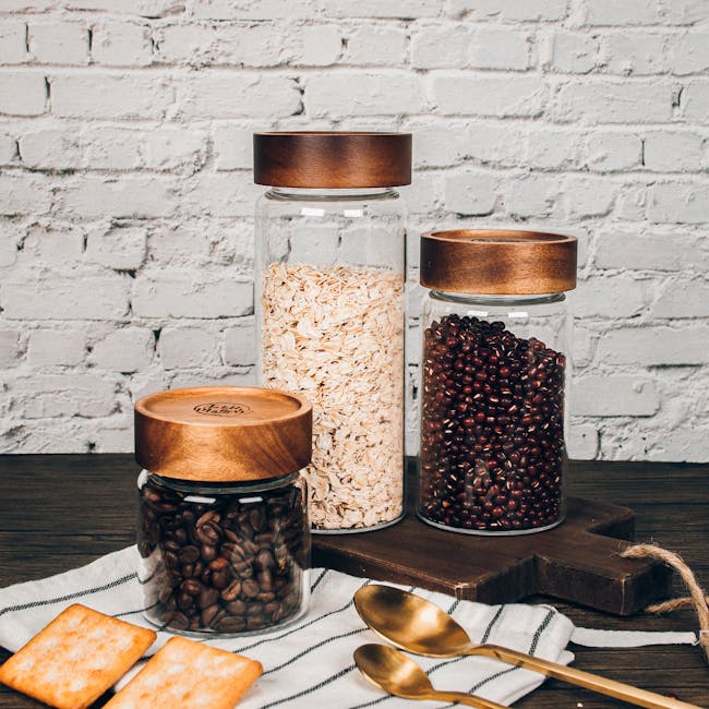 Table Matters Taikyu Acacia Clear Storage Jar (3 Sizes) - 2 - glass jars, coffee beans, oats, dark red beans, wooden lids