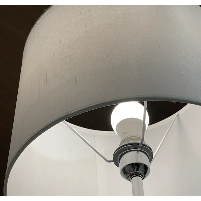 Amber Floor Lamp - Oak, White - 6 - Modern ceiling light fixture, sleek design, metallic finish, soft glow, diffused light