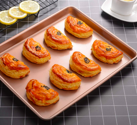 Wiltshire Rose Gold Cookie Sheet, Wiltshire HipVan