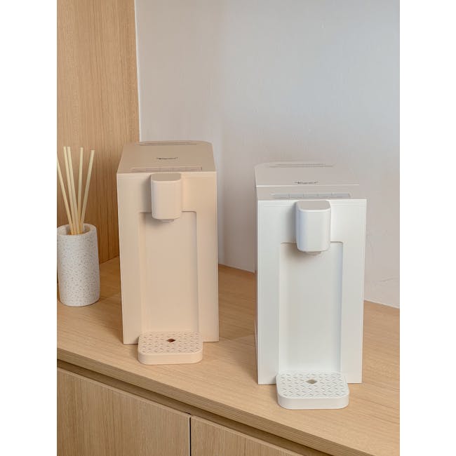 TOYOMI 3.5L InstantBoil Filtered Water Dispenser FB 7735F - Matte White - 2 - Wooden countertop, modern kitchen, dual water