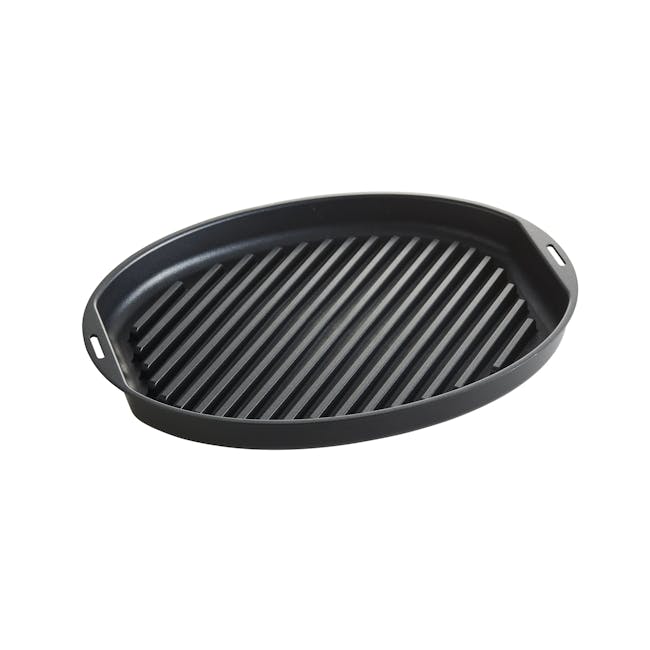 BRUNO Oval Grill Plate - 1 - Sleek, oval-shaped grill pan with ridged surface, Black, non-stick cooking surface with ridges