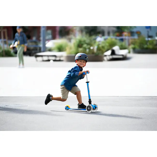 Micro Mini Deluxe Foldable LED Scooter - Ocean Blue (Age 1-5) - 3