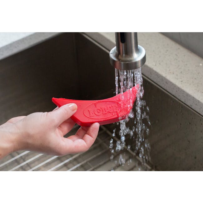 Lodge Silicone Assist Handle Holder - Red - 3