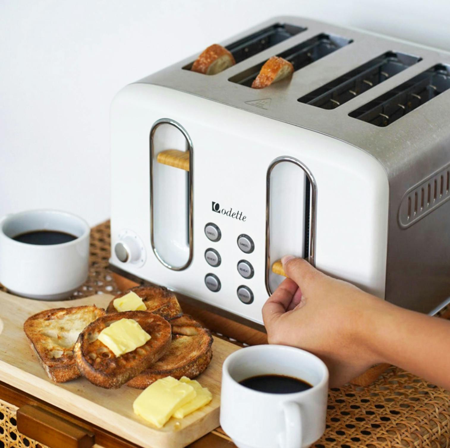 Making Toast In A Dash Mini Toaster Oven 🍞 Dollar Tree Baker's Choice  White Bread Review 