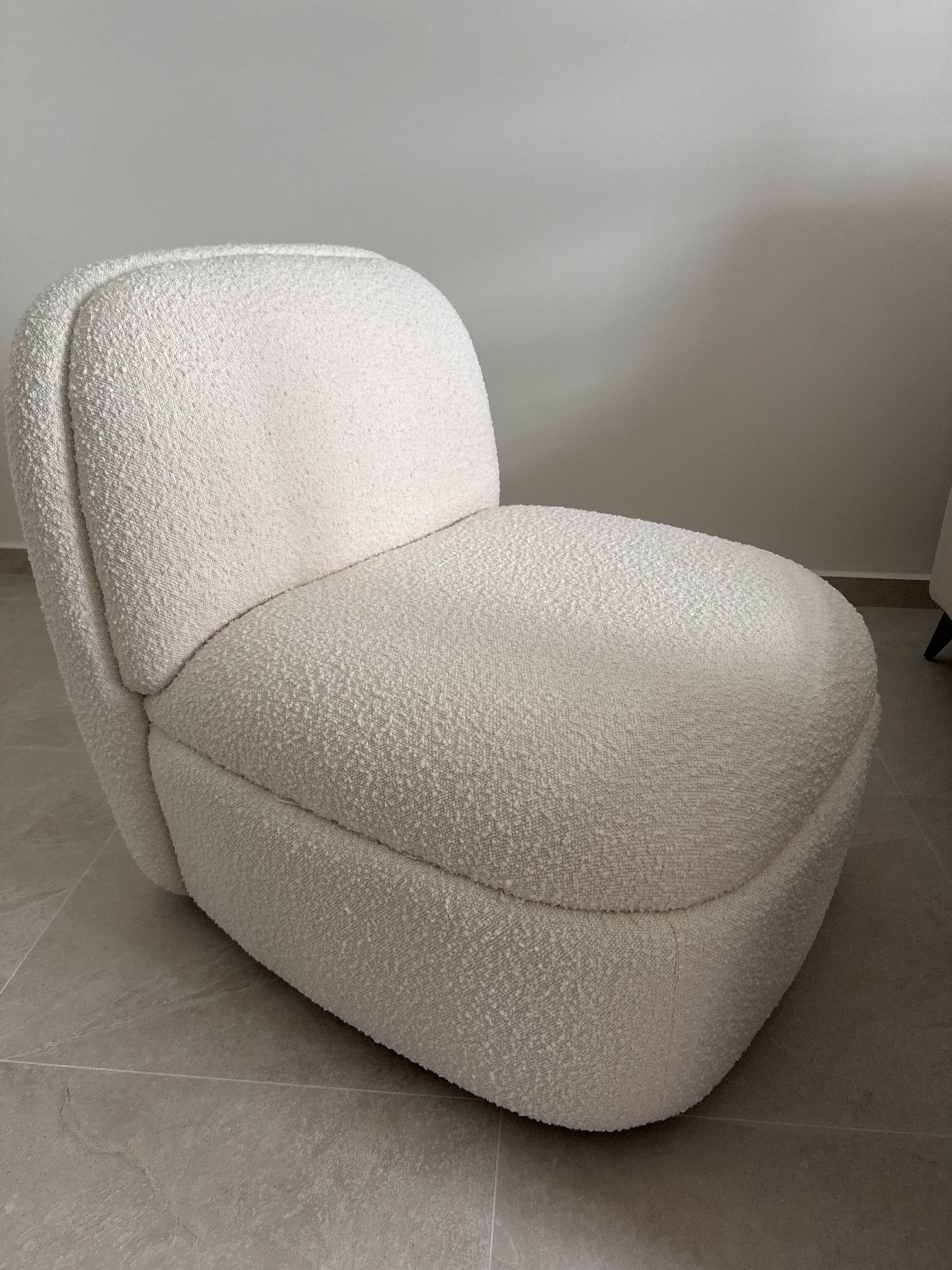 Freya Swivel Lounge Chair