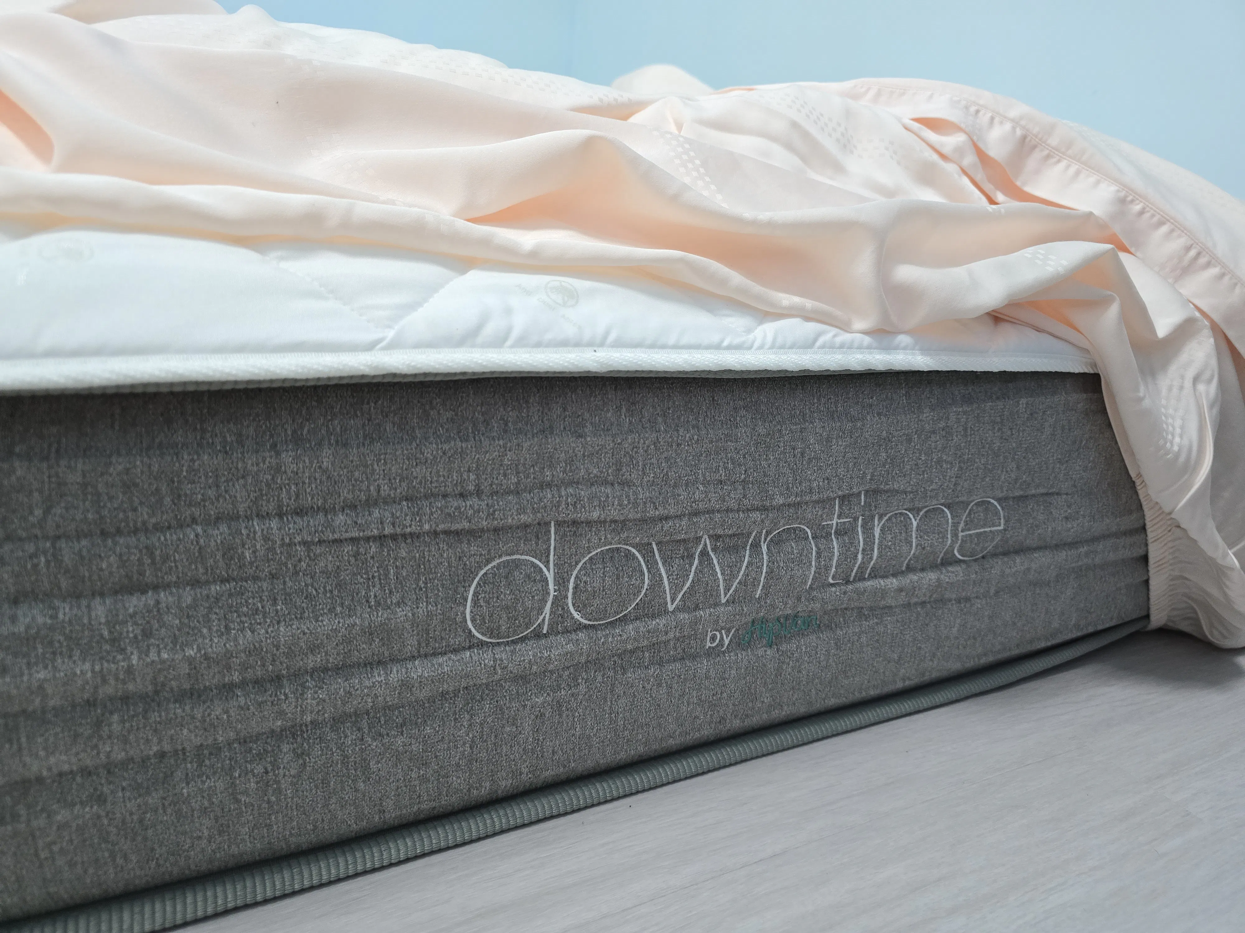 Customer home photo 19: Delivery was smooth.
Amazing that they can compress it like a spring roll.
Comfort level was great and my daughter loves her new mattress!