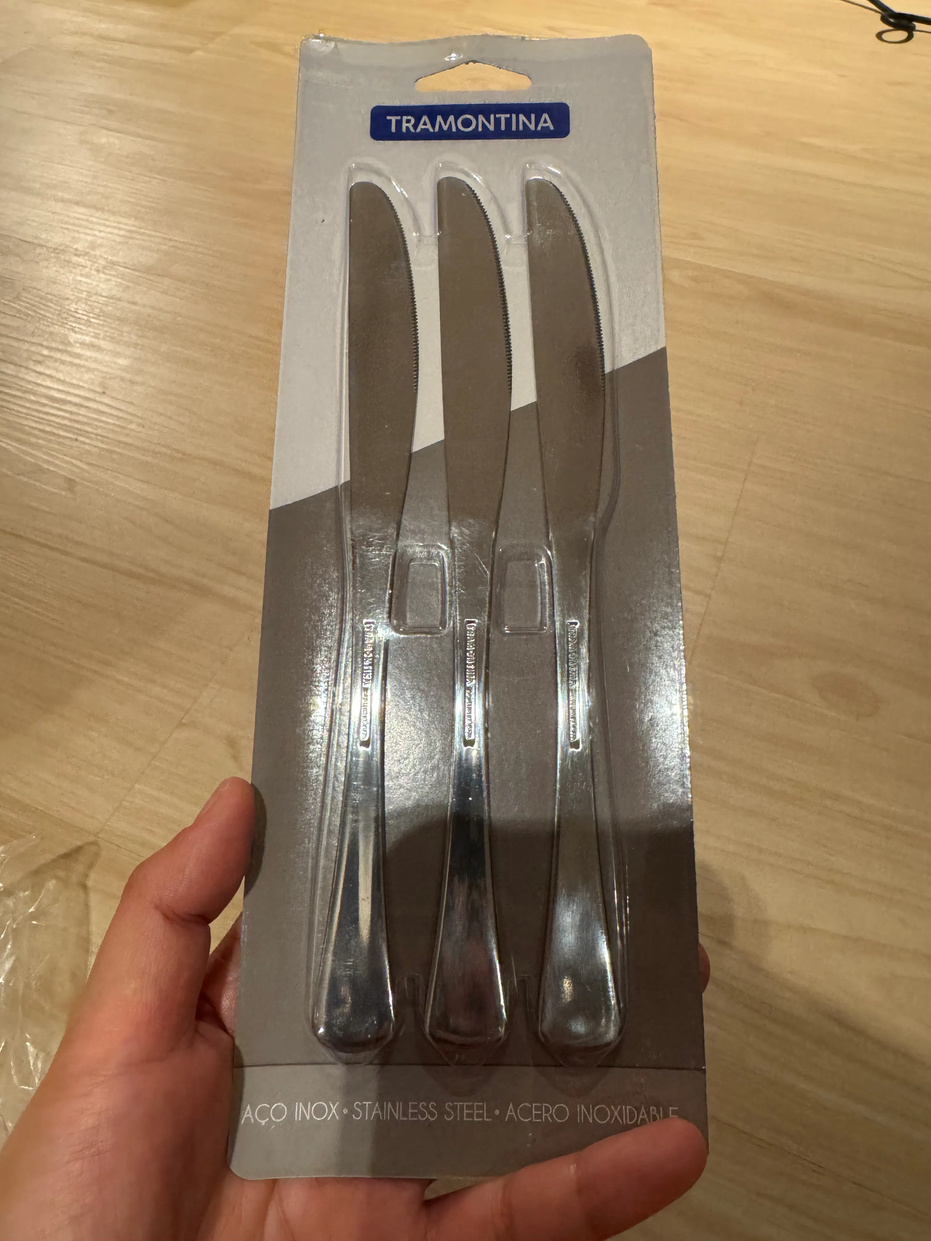 Customer home photo 1: Love this knife set, it is of good quality and looks good!