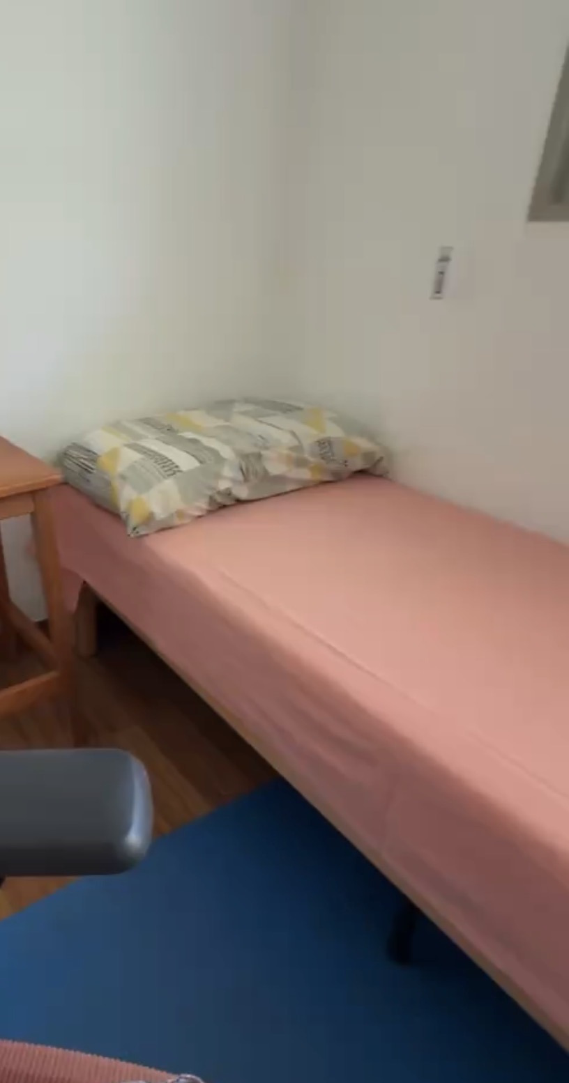 Customer home photo 1: We are using it in our second bedroom which is study room plus guest bedroom.
It’s very sturdy and build quality is great. There is some challenge to open and convert it to bed but it’s not significant and overall if your priority is to have something in tight space.