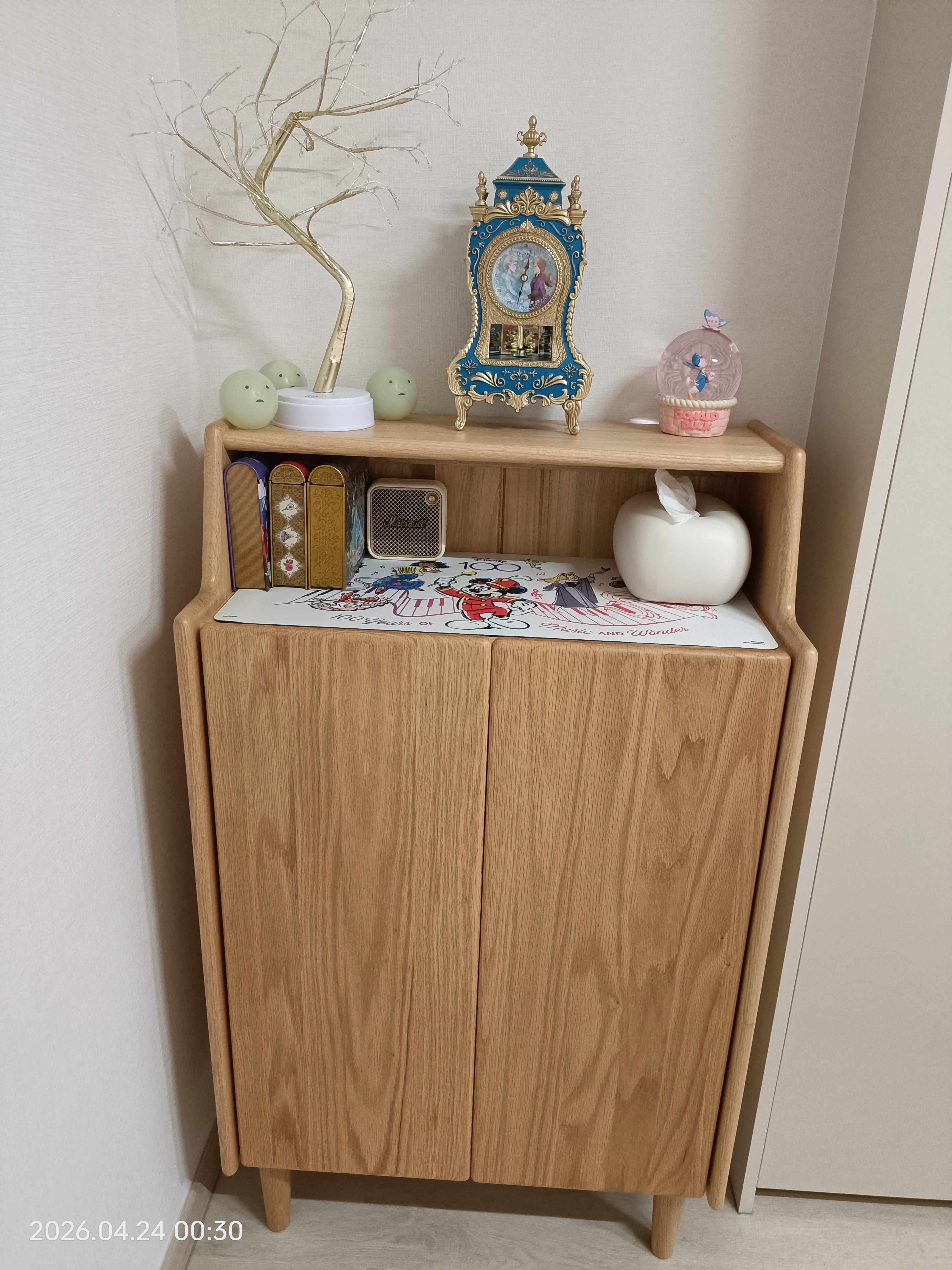 Customer home photo 1: Fast delivery after placed the order. Able to choose the delivery day and time, like the flexibility. Assembled cabinet upon delivery. Good quality of the product and the size is just right for the space. Looks nice, will continue to purchase from HipVan.