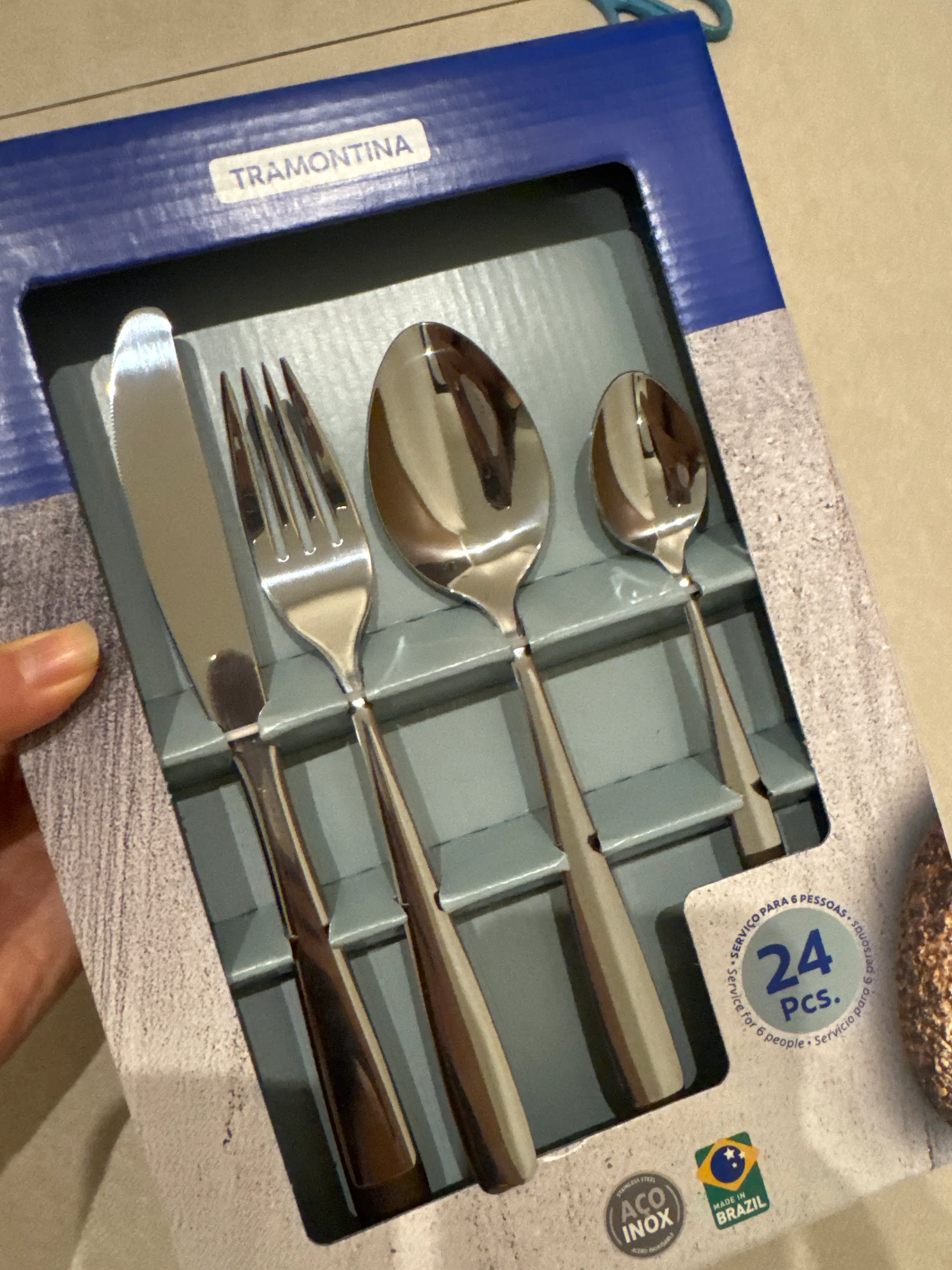 Customer home photo 1: sturdy quality. looks really classy. comes with 4 types of cutlery too (knife, fork, spoon and teaspoon)