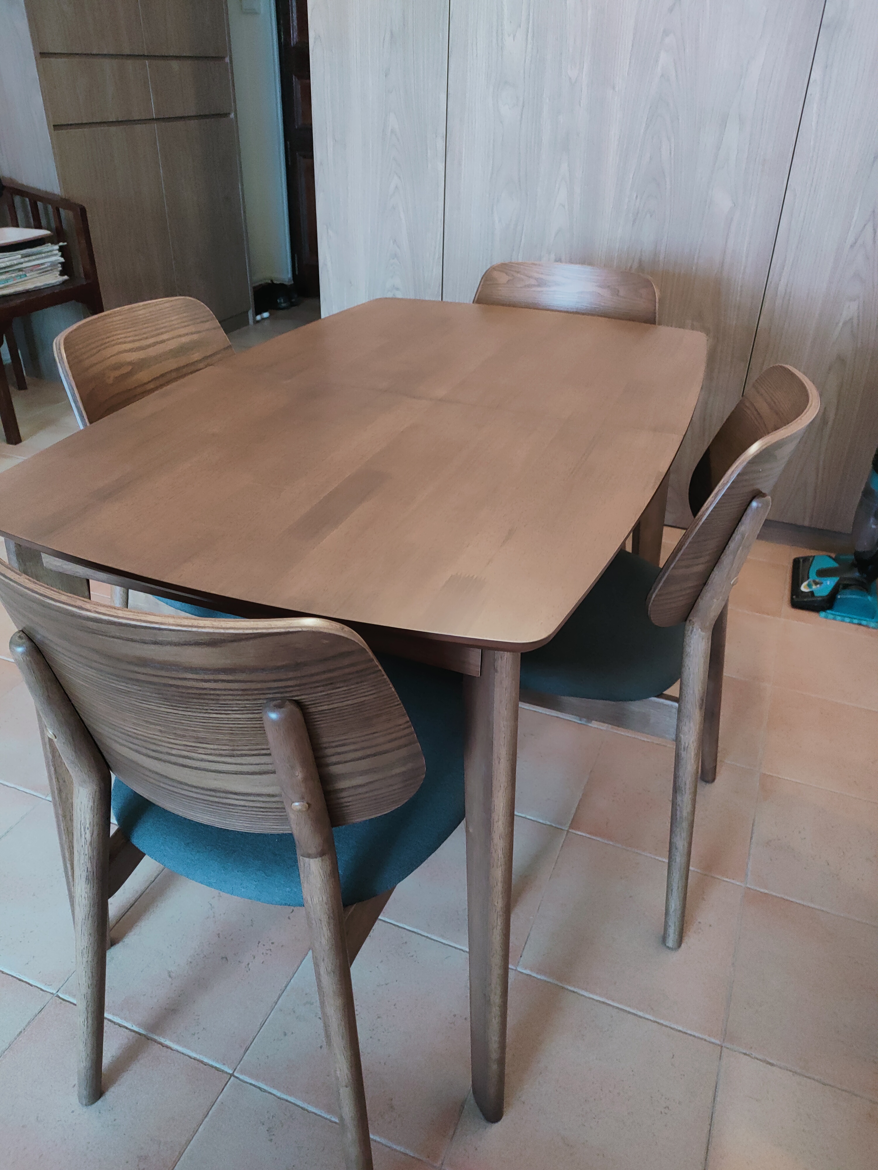 Customer home photo 9: Beautiful table, simple but very practical. Especially love that it is extendable to just 1.5m so doesnt take up much space!