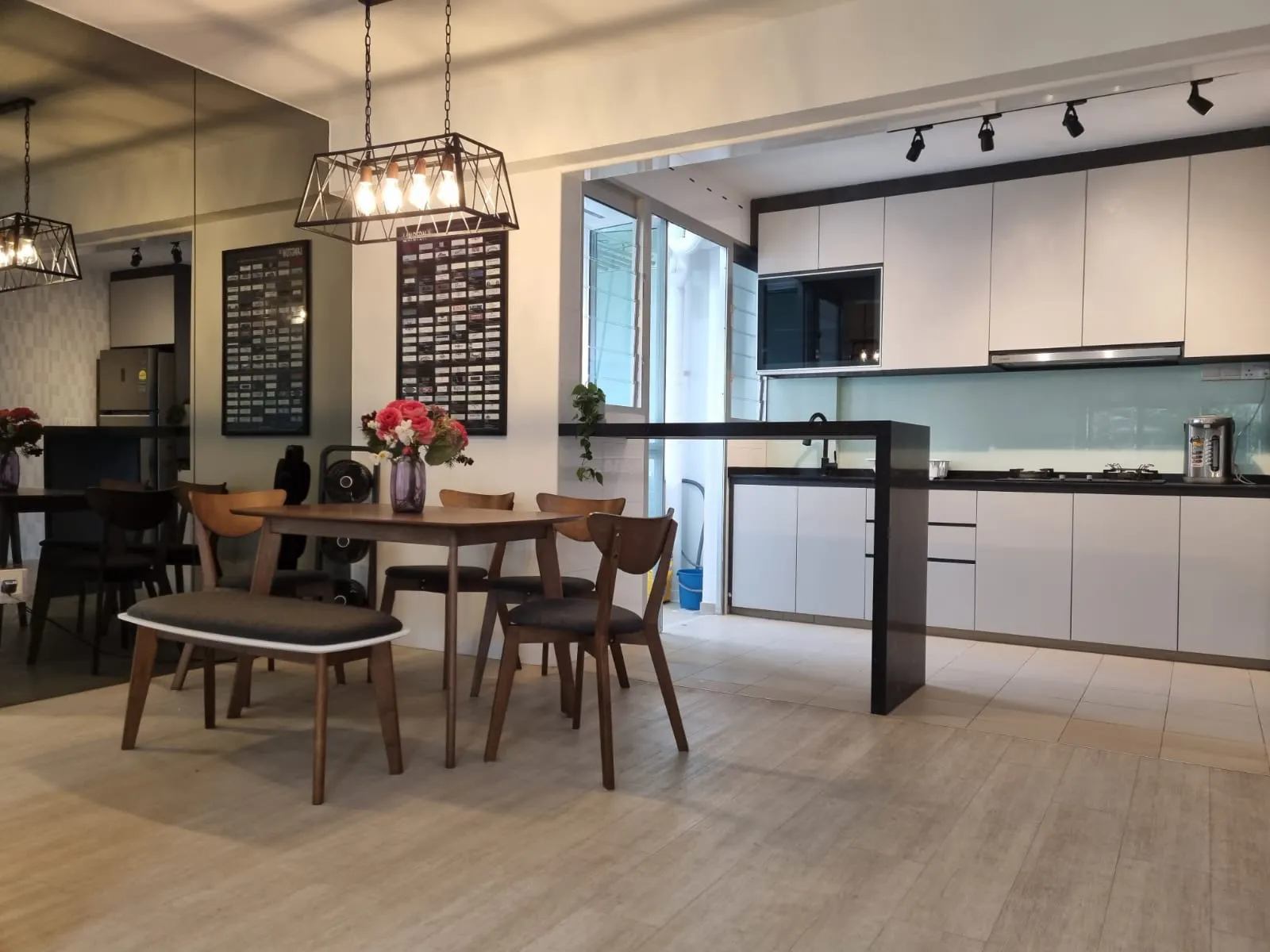 Customer home photo 32: Contemporary n chic !