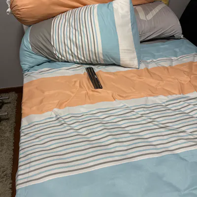 Customer home photo 11: the bed is stable and fit the purpose