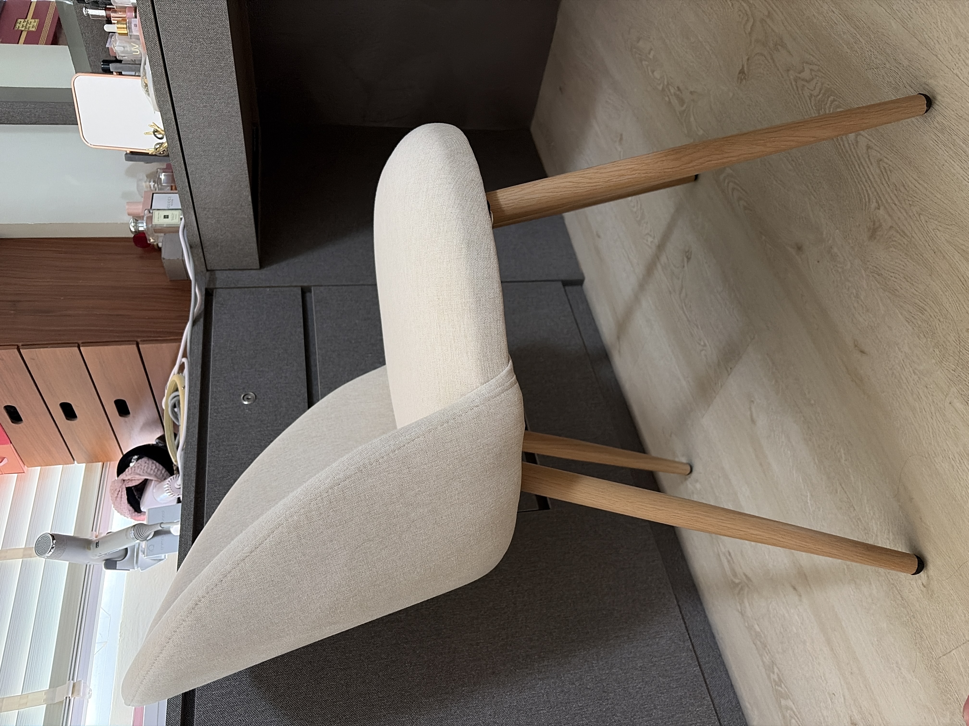 Customer home photo 2: Design and Workmanship is very good, chair’s weight makes it sturdy. Great value for money!