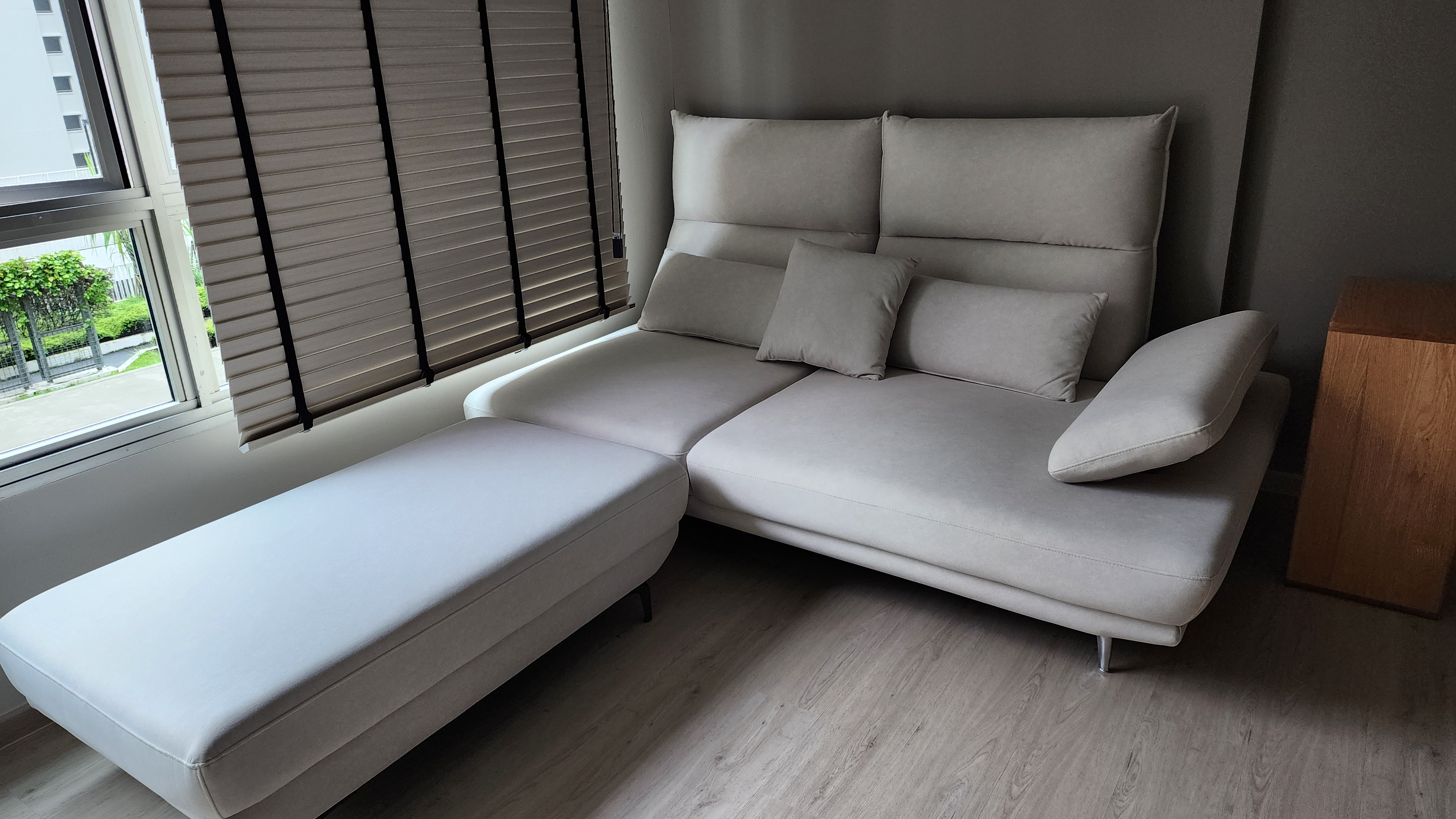 Cornell 3 Seater Adjustable Sofa - Cream (Pet Friendly) - Right Arm