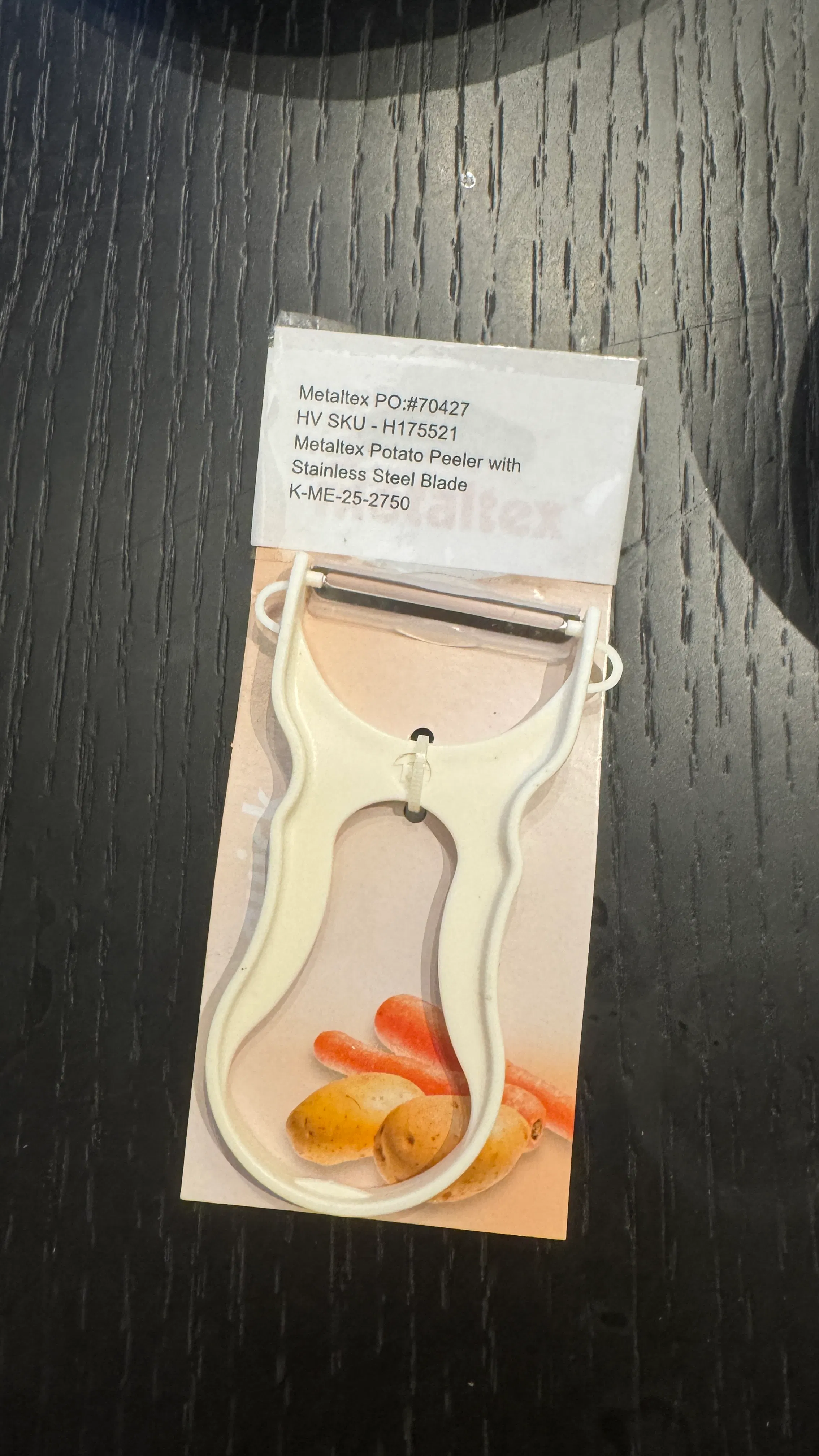 Customer home photo 1: simple peeler that does the job. not too big and bulky too