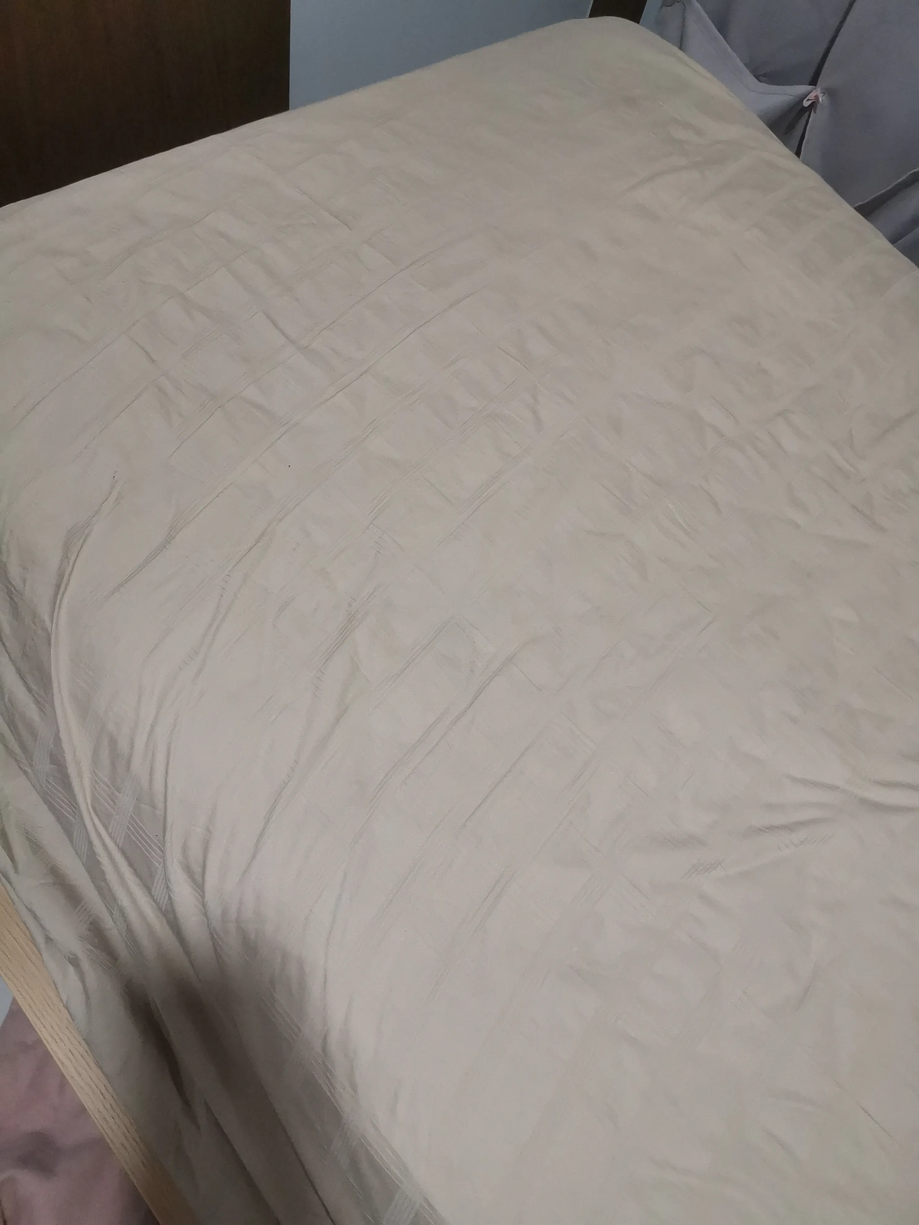 Customer home photo 51: The snooze mattress is extremely comfortable. No more nights of bad back!