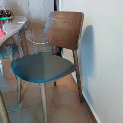 Customer home photo 6: Riley chairs are perfect for minimum fuss without comprimising comfort and looks. Love the natural wood grains!