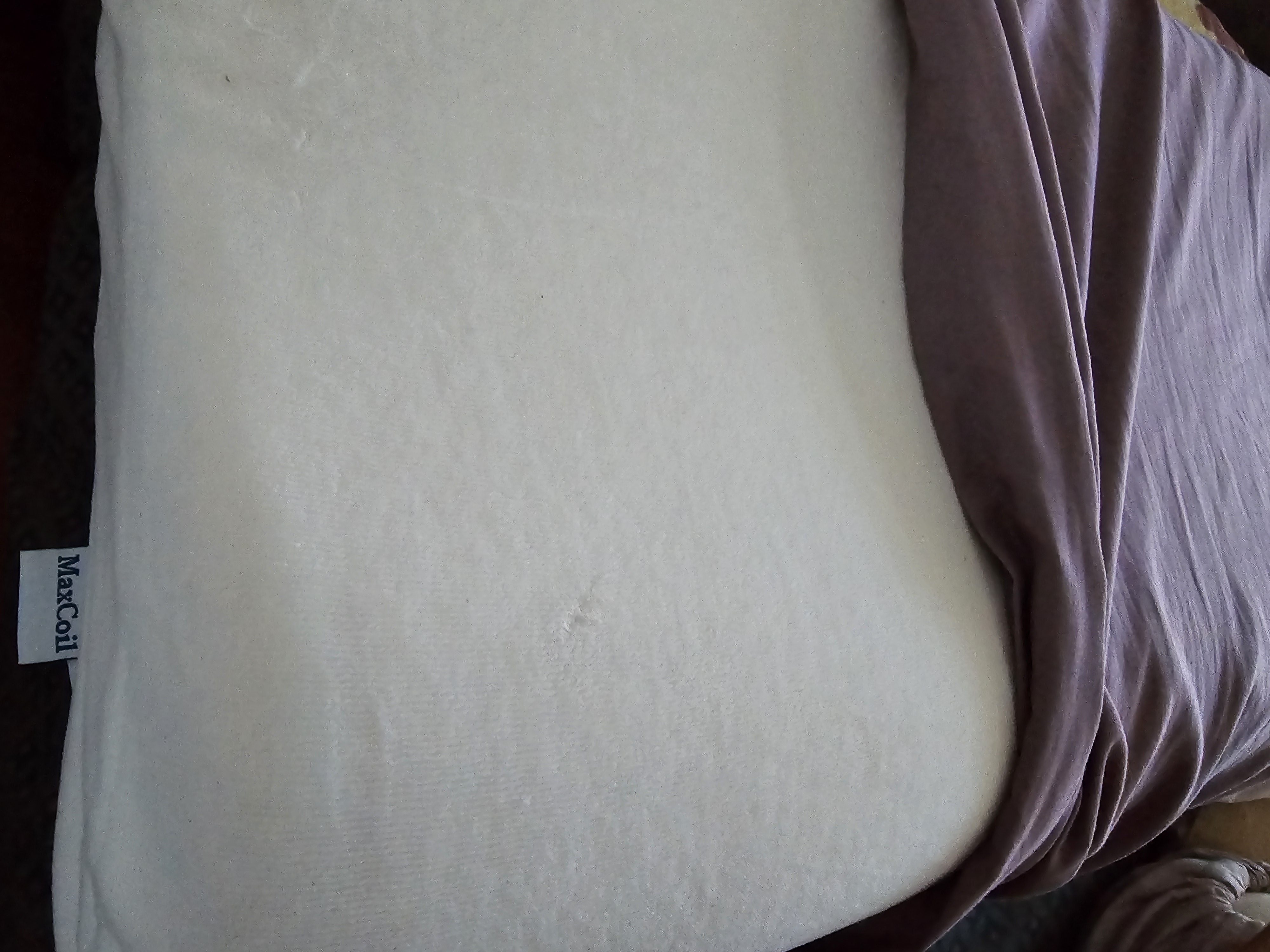 Customer home photo 1: Like the soft and yet neck support design.