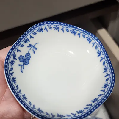 Customer home photo 1: A very nice sauce dish.