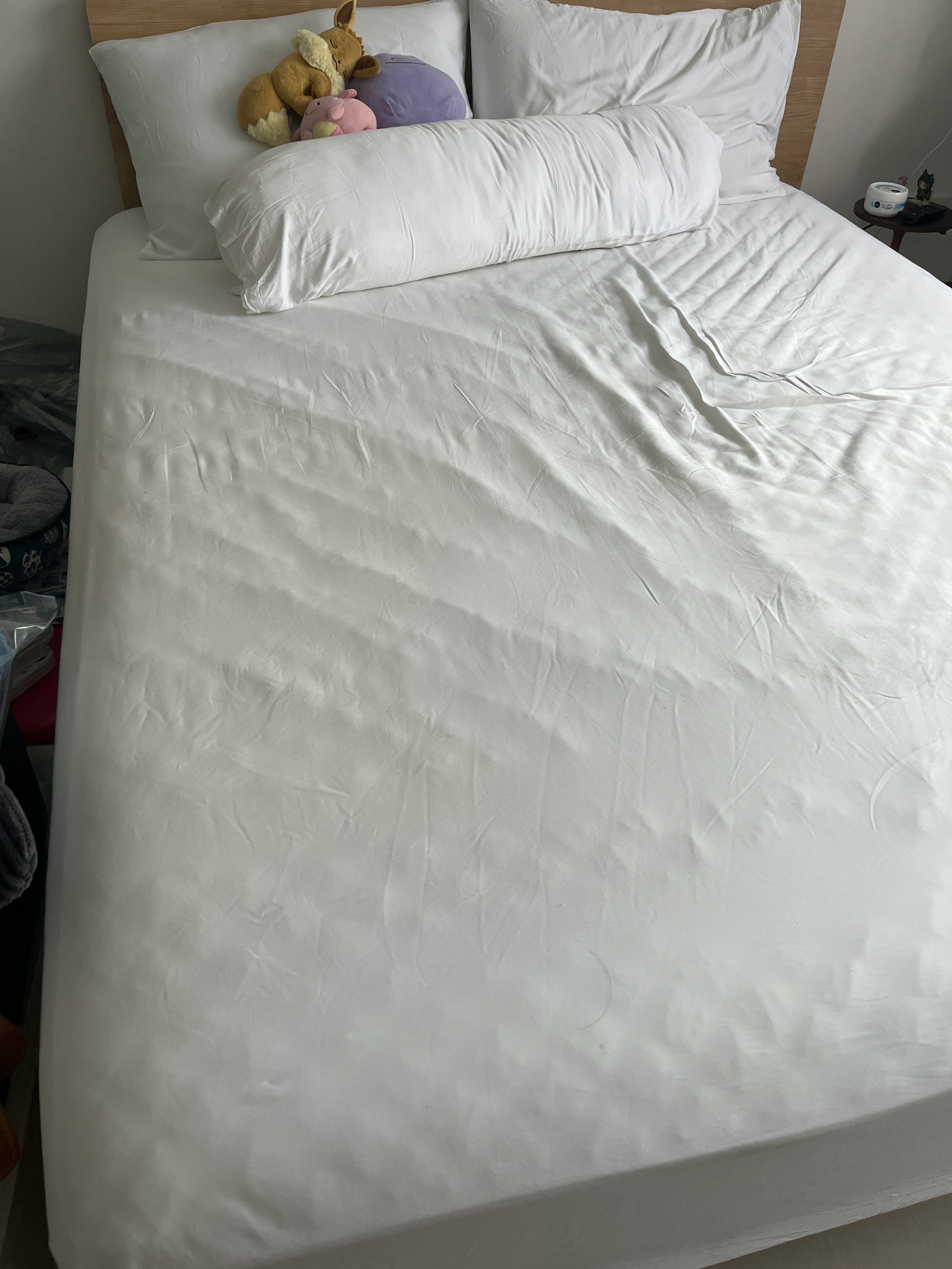 Customer home photo 8: Comfortable yet firm and supportive. Very pleased with this buy.