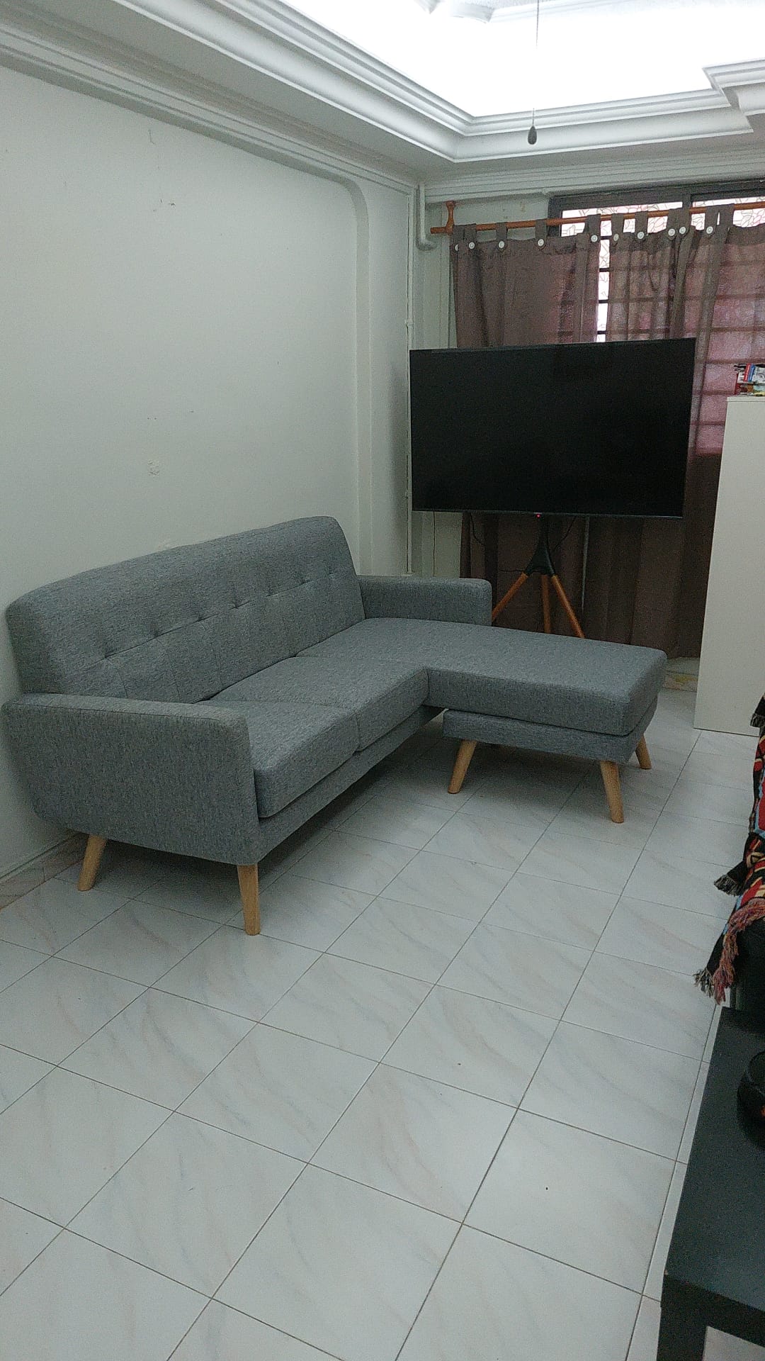 Customer home photo 11: Its exactly as describe,perfect for my living room.Really happy for my purchase.