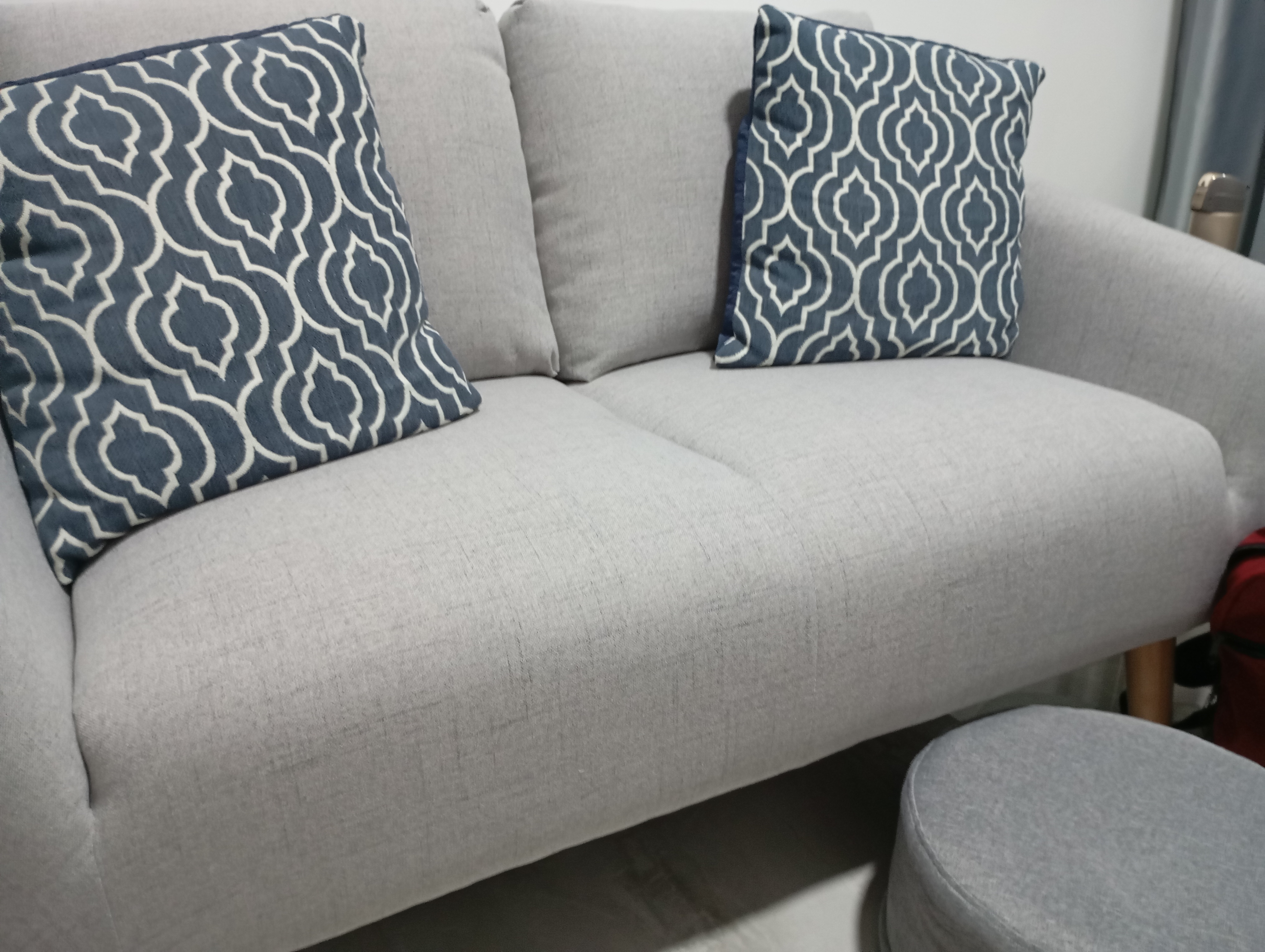 Customer home photo 15: Nicely designed Sofa with seamlessly contour and the best of it is the compact size!