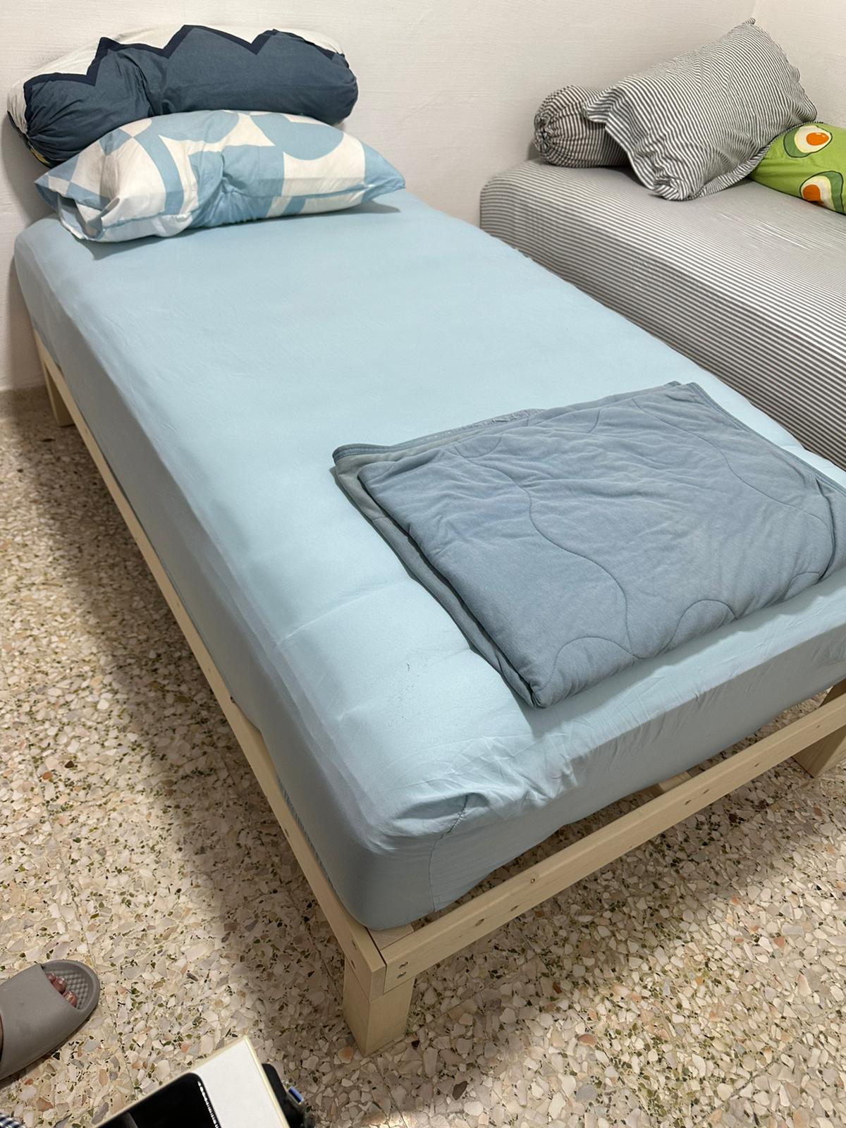 Customer home photo 22: Yet to test it out but by looks. The thickness of them is already a win for us. We will feedback later if the claimed coolness is legit soon.
The delivery team was fast and efficient. And they came early too. No waiting for the whole day.